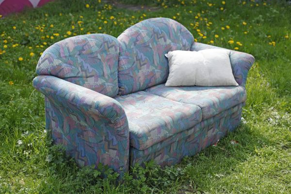 Couch Disposal in Kingsport